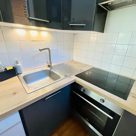 Relaxing 2br With Private Garden, Near The Center Apartment Annecy