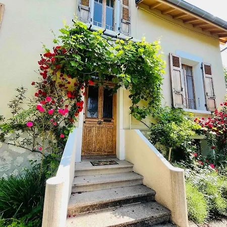 Relaxing 2br With Private Garden, Near The Center Annecy